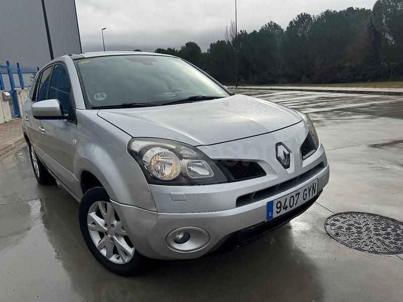 Usado Renault Koleos Dynamique 150 CV (110 kW) 2010 Gris / plata SUV