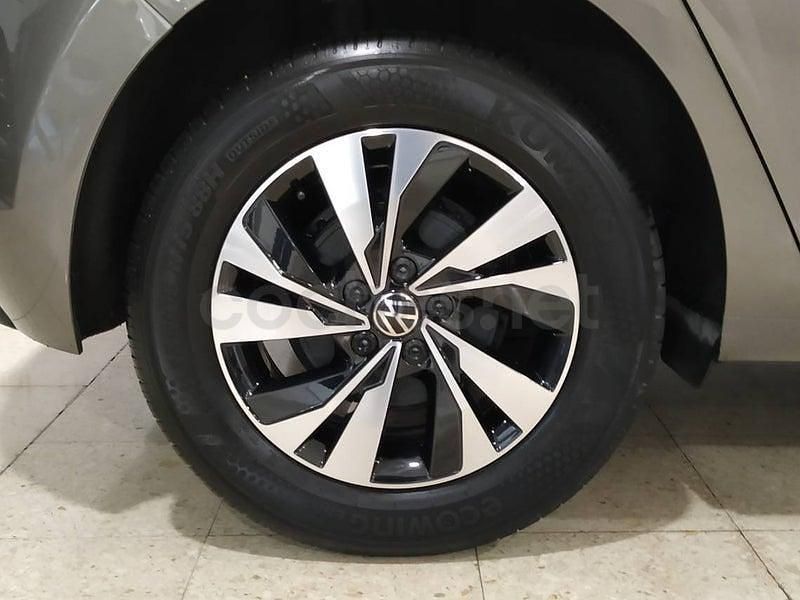 Usado VW Polo Advance 95 CV (69 kW) 2021 Gris Berlina