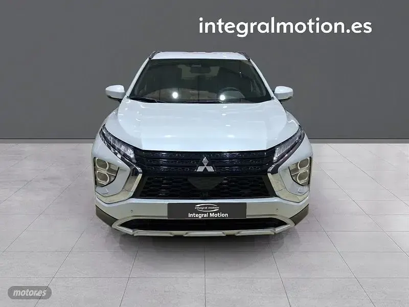 Usado Mitsubishi Eclipse Cross 188 CV (138 kW) 2025 Blanco SUV