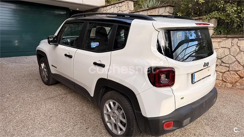 Usado Jeep Renegade Altitude 130 CV (95 kW) 2024 Blanco SUV