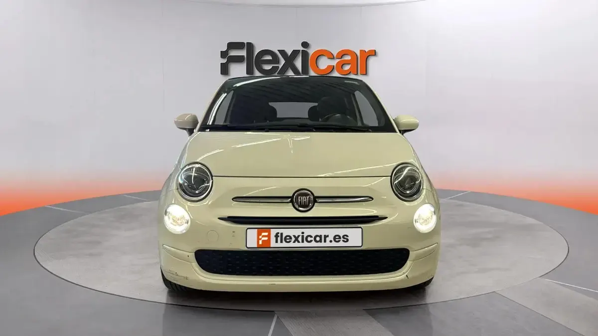 Usado Fiat 500 Club 71 CV (52 kW) 2023 Blanco Descapotable
