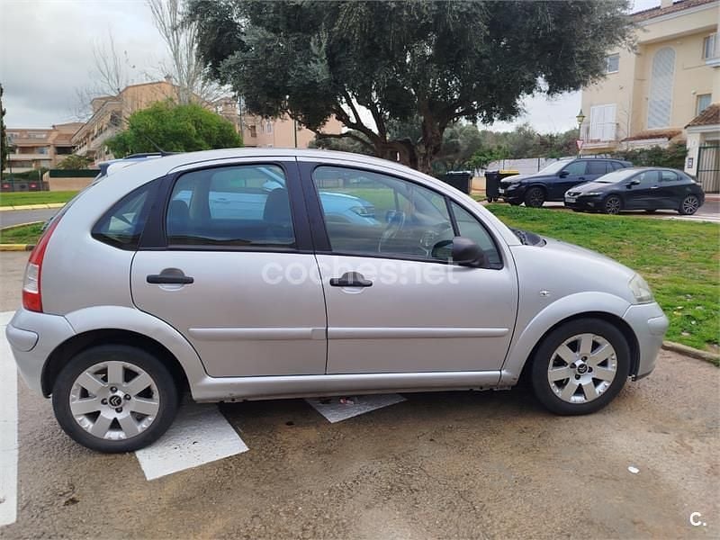 Usado Citroën C3 70 CV (51 kW) 2009 Gris / plata Berlina