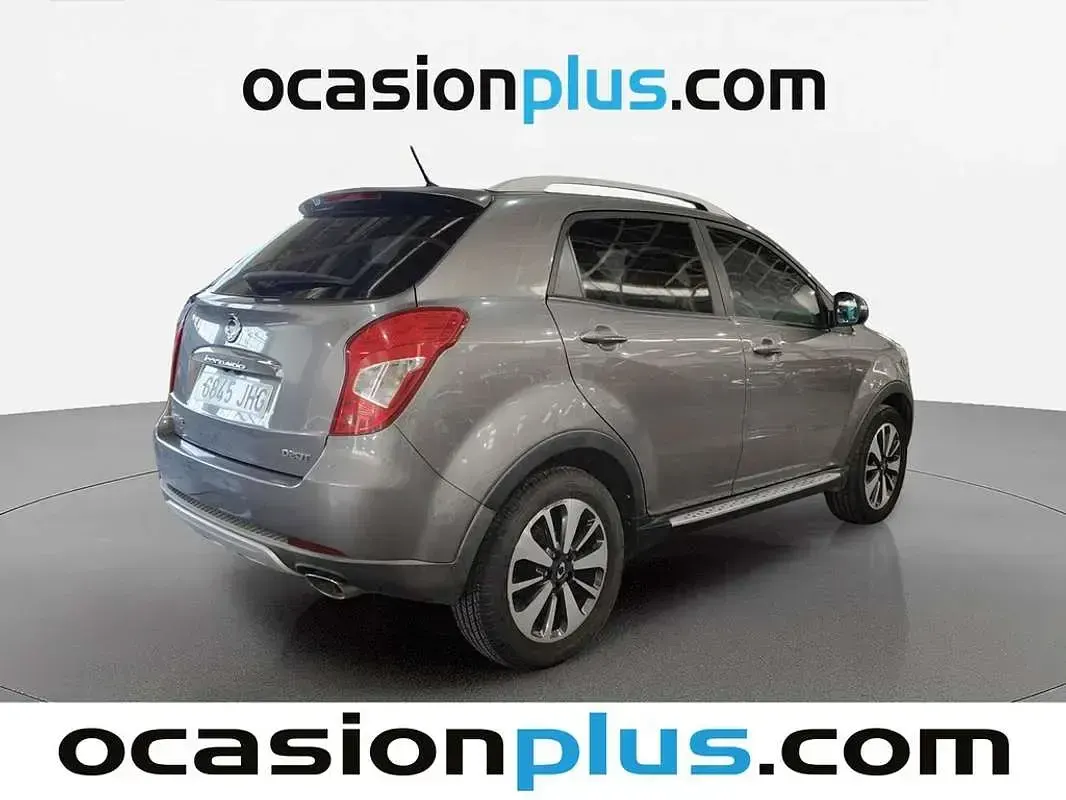 Usado SsangYong Korando Limited 150 CV (110 kW) 2015 Gris SUV