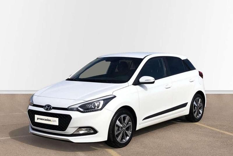 Blanco Usado 2017 Hyundai i20 Utilitario | 10.700 € (Precio justo) - Imagen 1/4