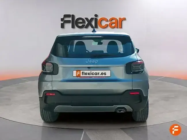 Usado Jeep Avenger Altitude 100 CV (73 kW) 2025 Gris SUV