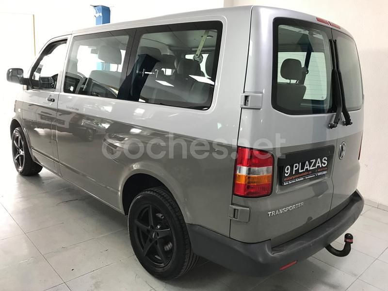 Usado VW Caravelle Trendline 102 CV (75 kW) 2009 Beige Monovolumen