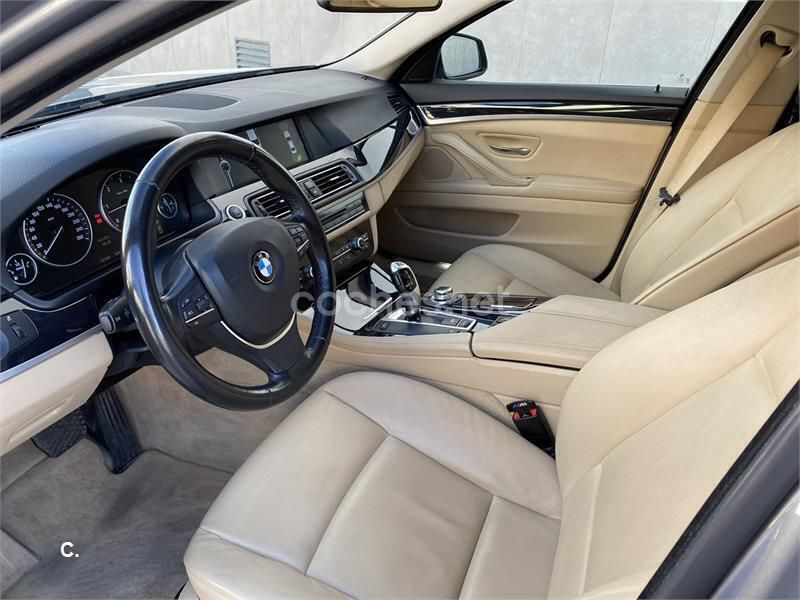Usado BMW 530 235 CV (172 kW) 2011 Gris / plata Berlina