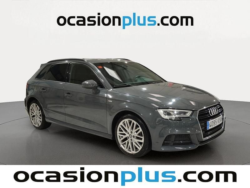Usado Audi A3 Sportback S-Line 116 CV (85 kW) 2018 Gris Utilitario