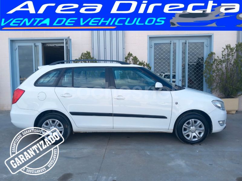 Blanco Usado 2011 Skoda Fabia Family Familiar | 6790 € (Precio justo) - Imagen 1/4
