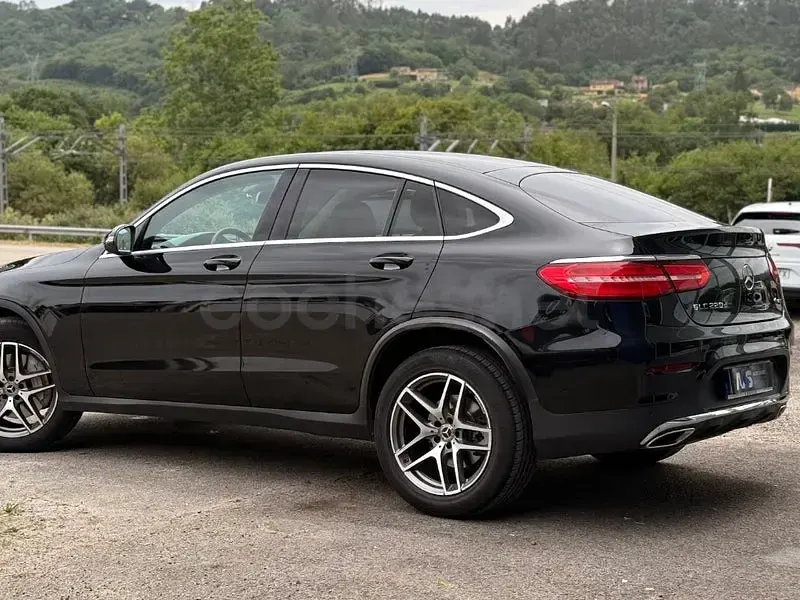 Usado Mercedes GLC220 170 CV (125 kW) 2018 Negro SUV