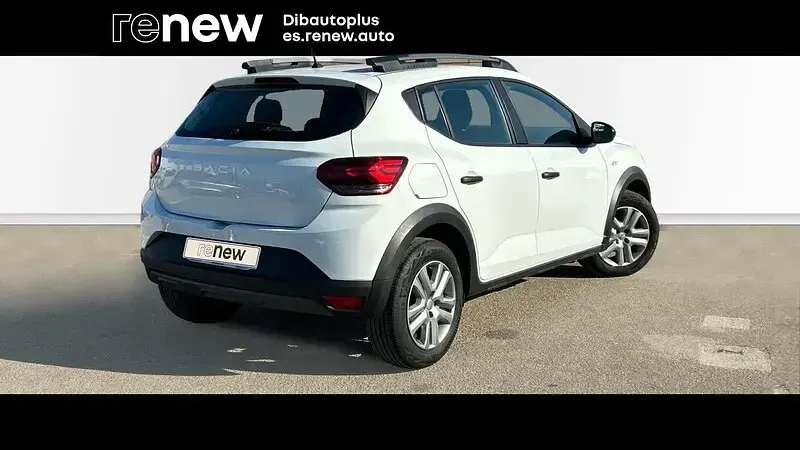 Usado Dacia Sandero Essentiel 91 CV (66 kW) 2023 Blanco Berlina