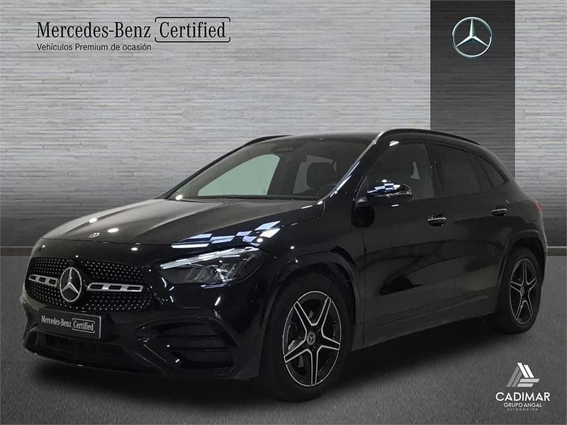 Usado Mercedes GLA200 150 CV (110 kW) 2024 Negro SUV