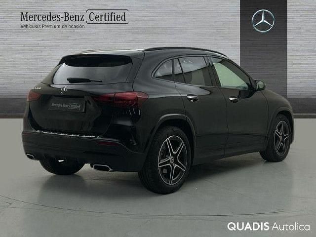 Usado Mercedes GLA200 AMG line 163 CV (119 kW) 2025 Negro cosmos SUV
