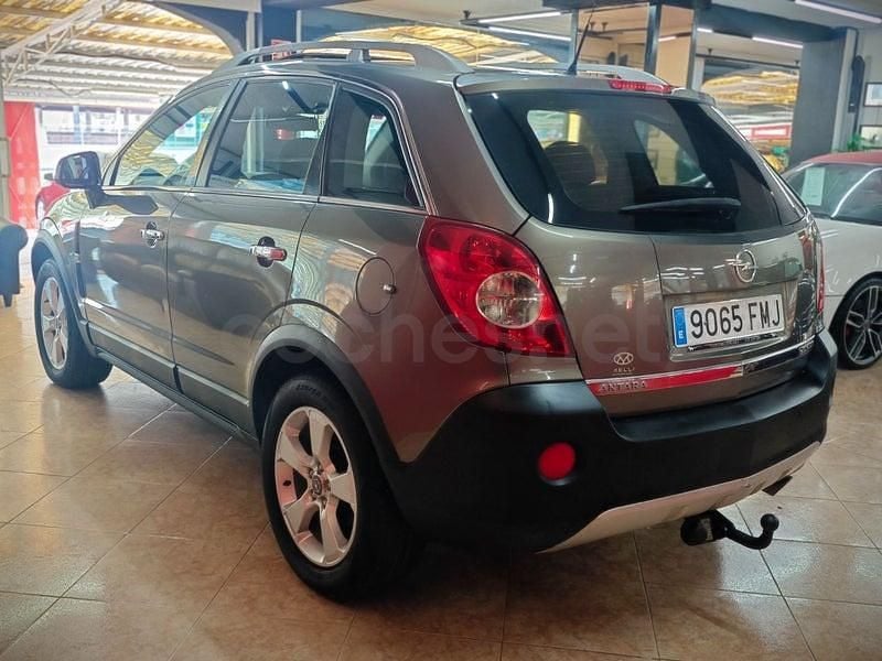 Usado Opel Antara Cosmo 150 CV (110 kW) 2007 Gris / plata SUV