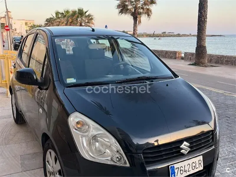 Usado Suzuki Splash GLS 86 CV (63 kW) 2009 Negro Utilitario