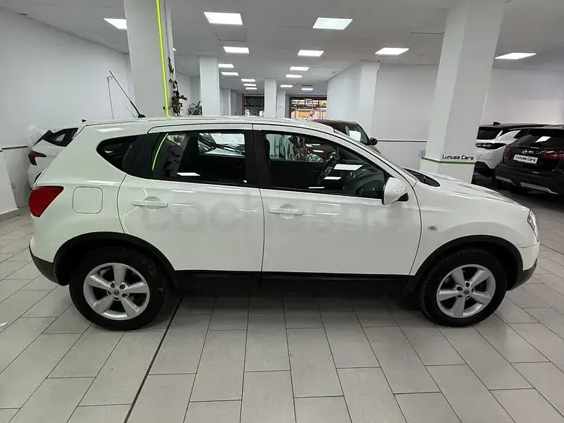 Usado Nissan Qashqai Acenta 110 CV (80 kW) 2010 Blanco SUV