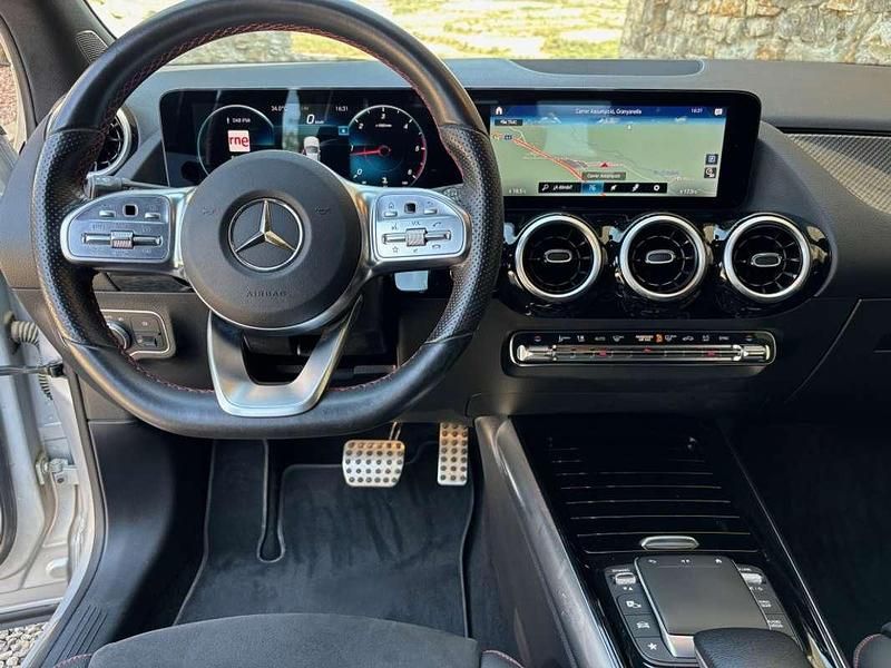 Usado Mercedes GLA200 150 CV (110 kW) 2021 Gris SUV