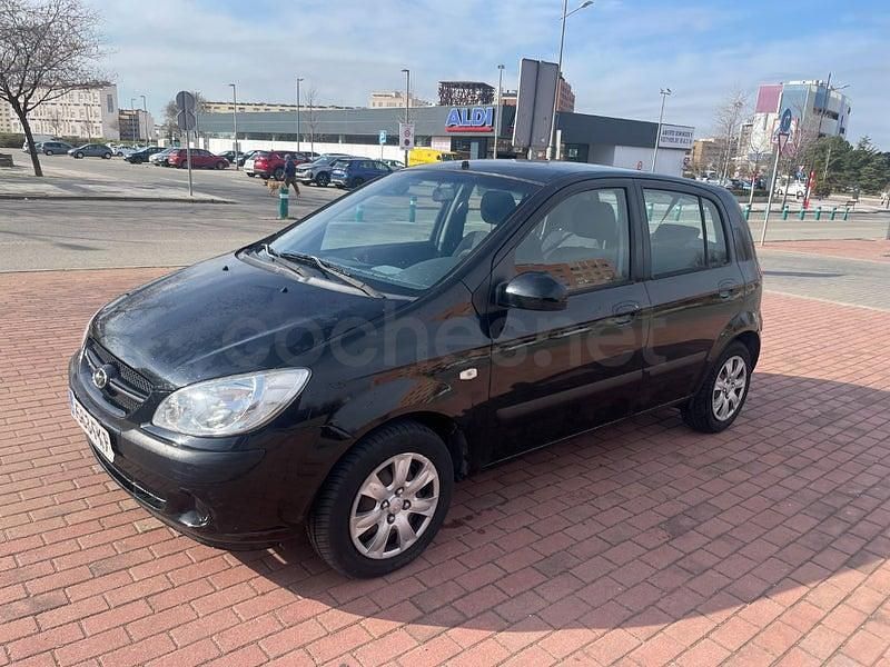 Usado Hyundai Getz 88 CV (64 kW) 2007 Negro Utilitario