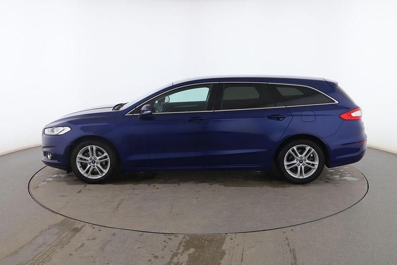 Usado Ford Mondeo Titanium 160 CV (117 kW) 2018 Azul Familiar