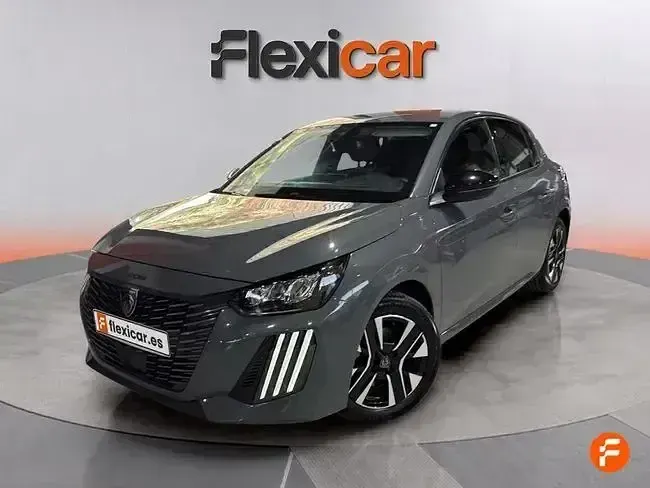 Usado Peugeot 208 Allure 100 CV (73 kW) 2025 Gris Utilitario