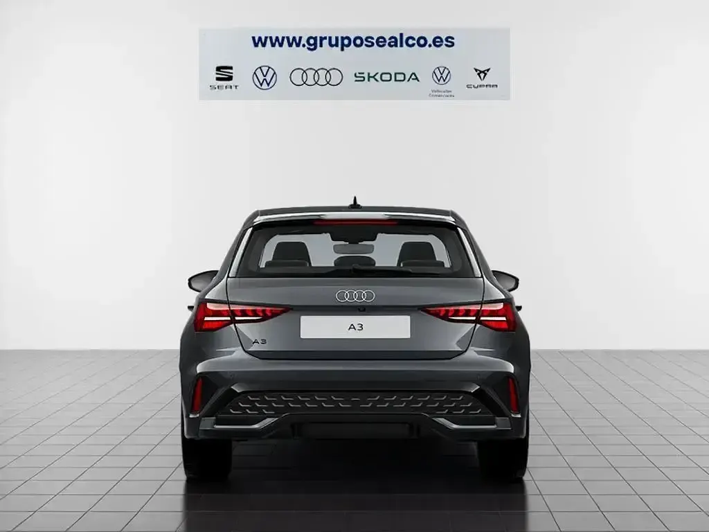 Nuevo Audi A3 Sportback e-tron Premium 204 CV (150 kW) 2026 Gris Utilitario
