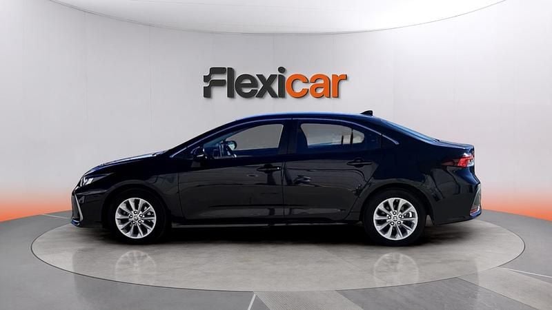 Usado Toyota Corolla Active 125 CV (91 kW) 2023 Negro Berlina