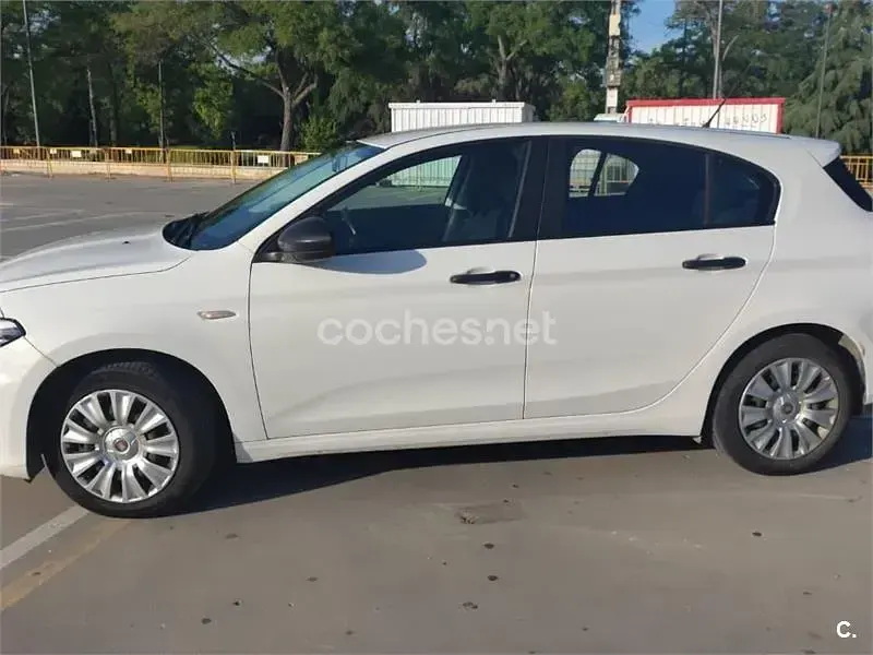 Usado Fiat Tipo Business 95 CV (69 kW) 2018 Blanco Berlina
