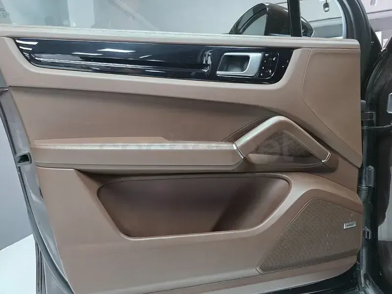 Occasion Porsche Cayenne 462 PK (339 kW) 2019 Bruin SUV