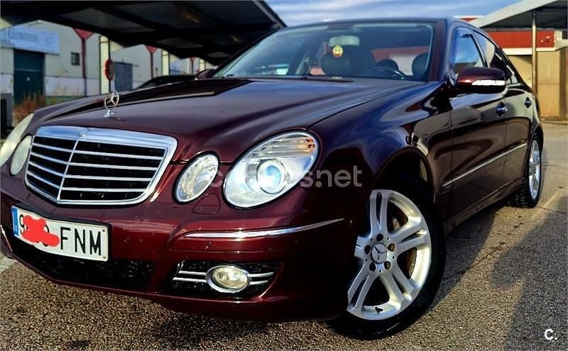 Usado Mercedes E280 Avantgarde 190 CV (139 kW) 2007 Granate Berlina