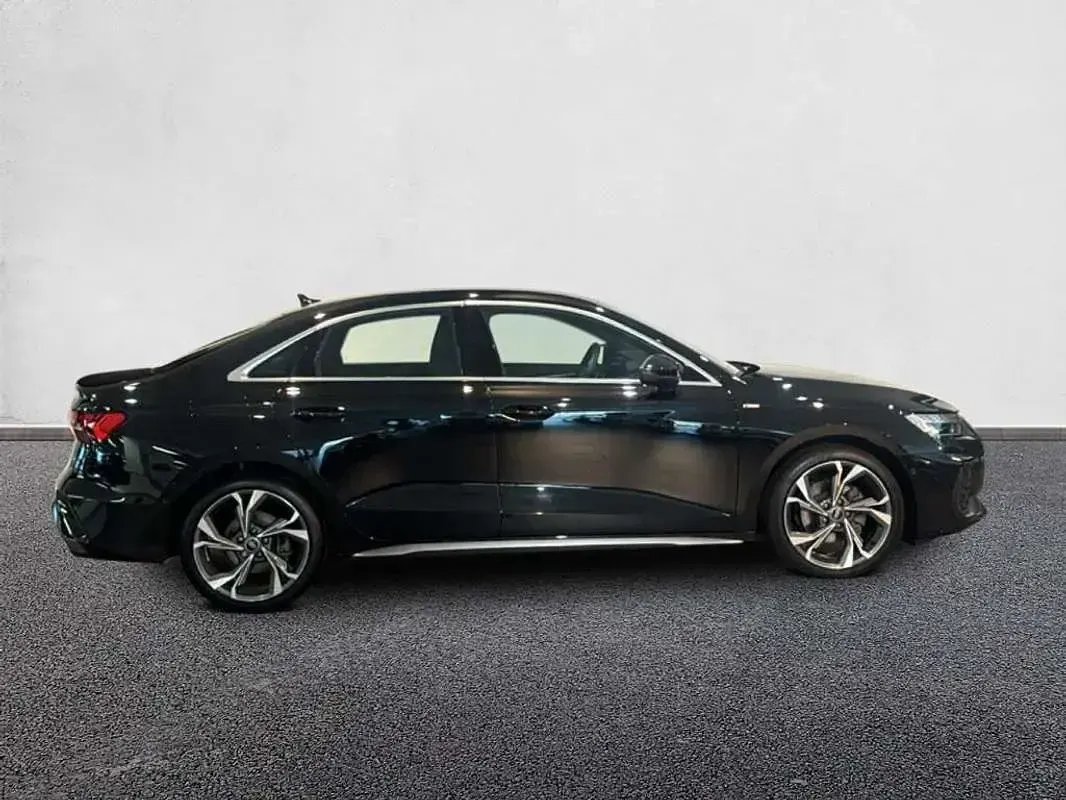 Usado Audi A3 S-Line 150 CV (110 kW) 2025 Negro Berlina
