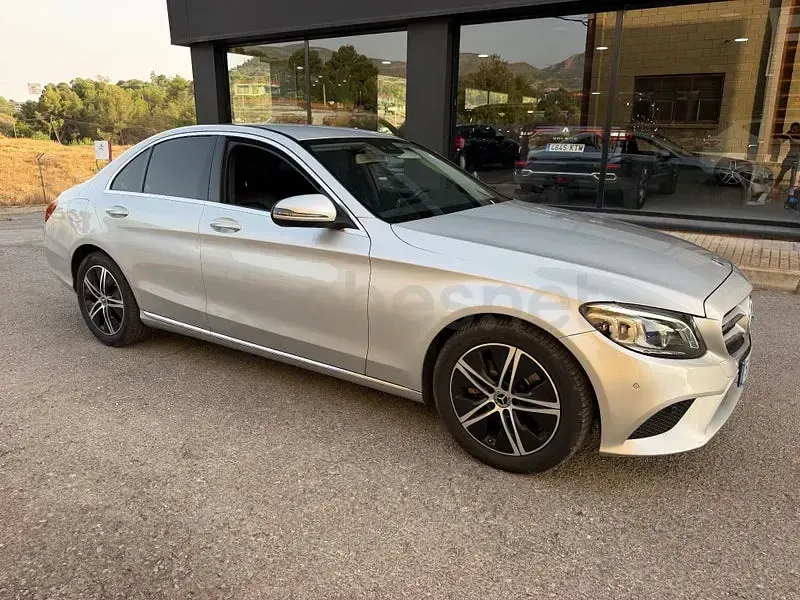 Usado Mercedes C200 184 CV (135 kW) 2020 Gris / plata Berlina