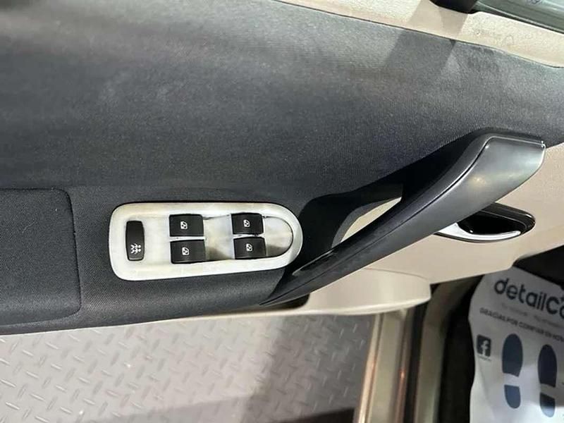 Usado Renault Scénic II Authentique 120 CV (88 kW) 2004 Plateado Monovolumen