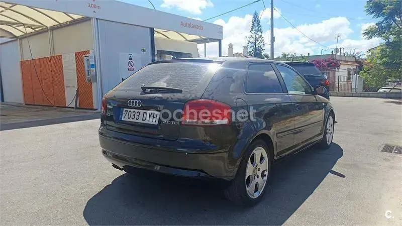 Usado Audi A3 Attraction 140 CV (102 kW) 2006 Negro Utilitario