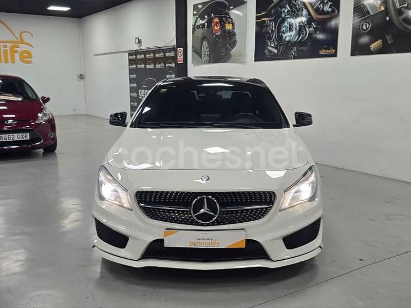 Blanco Usado 2016 Mercedes CLA200 AMG line Berlina | 23.900 € (Caro) - Imagen 1/4