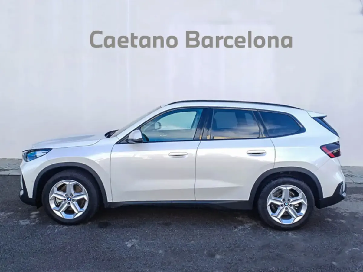 Usado BMW iX1 Comfort Edition 230 kW (313 CV) 2025 Blanco SUV