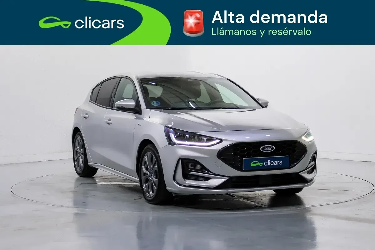 Usado Ford Focus ST-Line 155 CV (114 kW) 2023 Gris Berlina