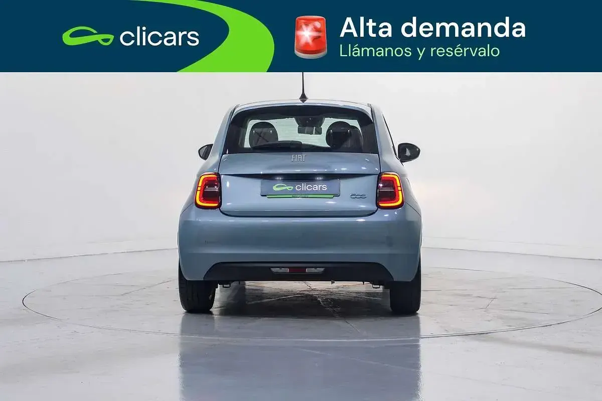 Usado Fiat 500e Action 69 kW (95 CV) 2022 Azul Utilitario