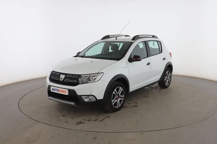 Usado Dacia Sandero 90 CV (66 kW) 2019 Blanco Utilitario