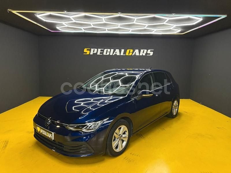 Usado VW Golf VIII Life 115 CV (84 kW) 2023 Azul Berlina