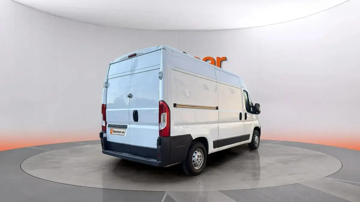 Usado Peugeot Boxer 110 CV (80 kW) 2018 Blanco Van