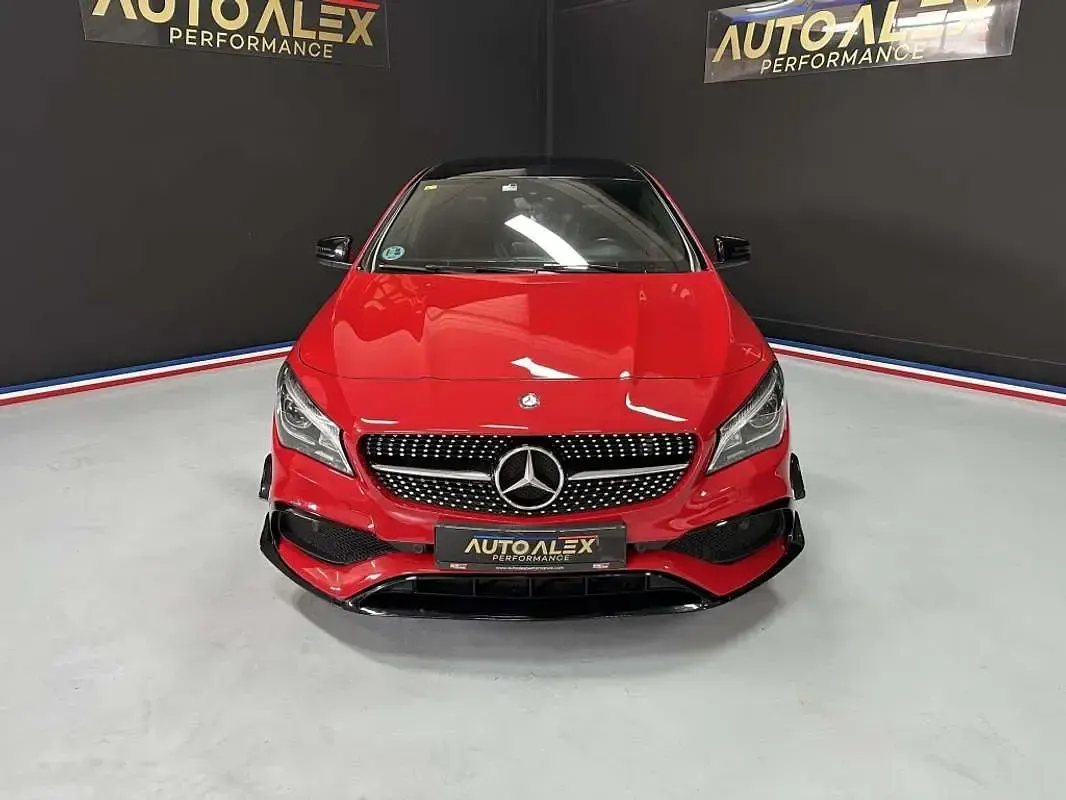 Usado Mercedes CLA200 AMG line 136 CV (100 kW) 2017 Rojo Coupe