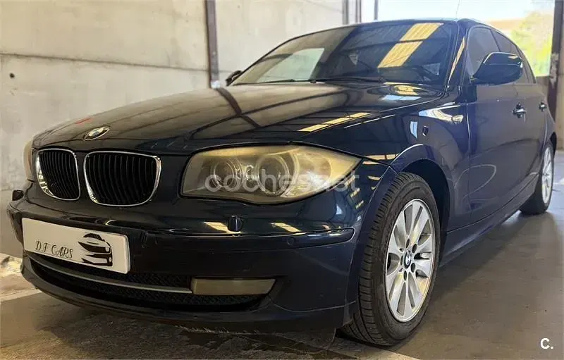 Usado BMW 118 143 CV (105 kW) 2010 Azul Utilitario