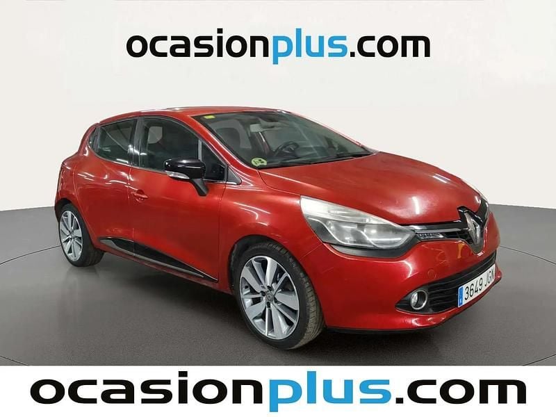 Begagnad Renault Clio IV 90 HK (66 kW) 2015 Röd Halvkombi