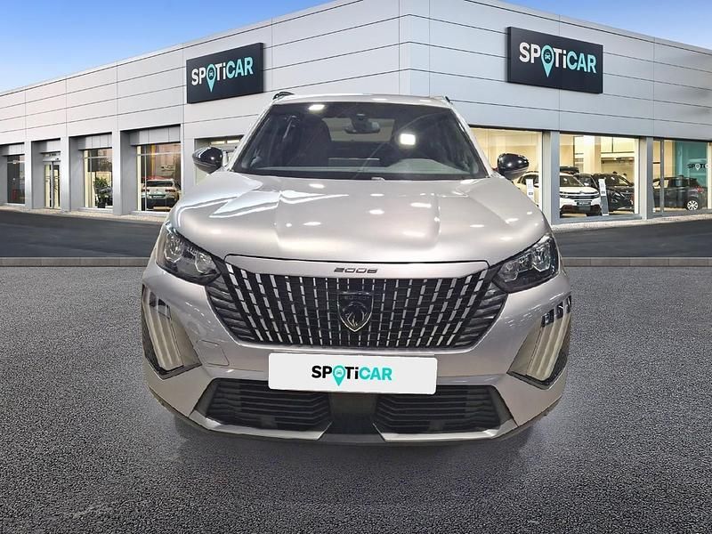 Usado Peugeot 2008 Allure 136 CV (100 kW) 2025 Gris SUV