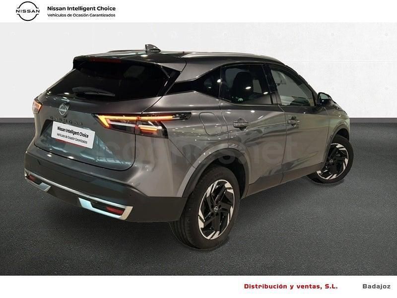 Usado Nissan Qashqai N-Connecta 140 CV (102 kW) 2025 Gris / plata SUV