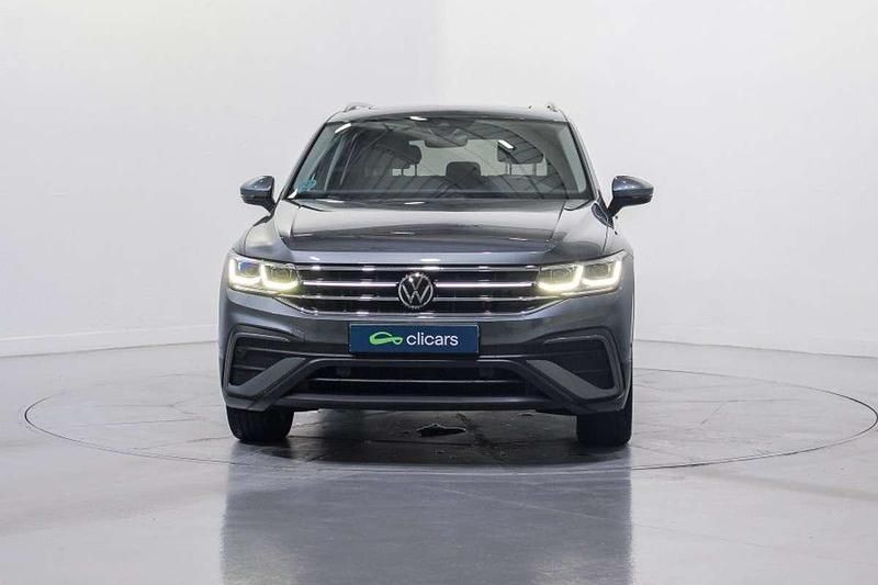 Usado VW Tiguan Allspace Life 150 CV (110 kW) 2022 Gris SUV