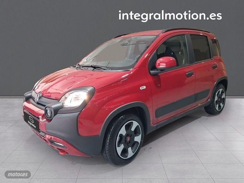 Nuevo Fiat Panda 69 CV (50 kW) 2025 Rojo Berlina