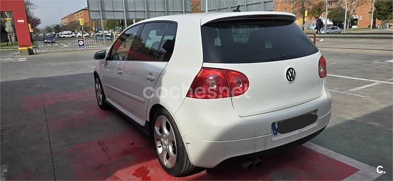 Usado VW Golf V GTI 200 CV (147 kW) 2007 Blanco Berlina