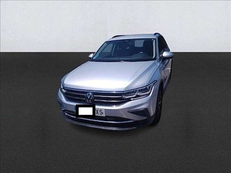 Gris Usado 2022 VW Tiguan Life SUV | 23.300 € (Precio justo) - Imagen 1/1