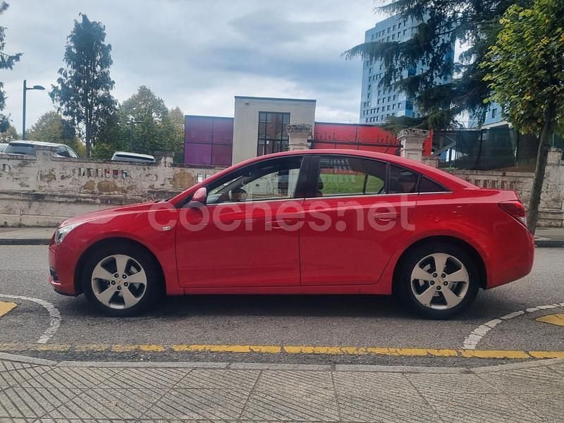 Usado Chevrolet Cruze LT 150 CV (110 kW) 2009 Rojo Berlina